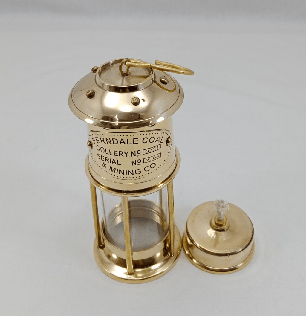 Antique Brass Polished Nautical Miner Oil Ship Lantern Maritime Lamp Home Décor - Retro Handicrafts