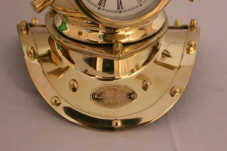 Diving Helmet Front Watch Divers Table Décor - Retro Handicrafts