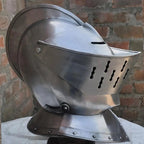 European Knight Helmet Medieval Knight Close Helmet with Brass Helmet Role Play Knight Helmet 18 Gauge Wearable Helmet - Retro Handicrafts