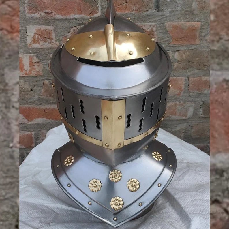 European Knight Helmet Medieval Knight Close Helmet with Brass Helmet Role Play Knight Helmet 18 Gauge Wearable Helmet - Retro Handicrafts