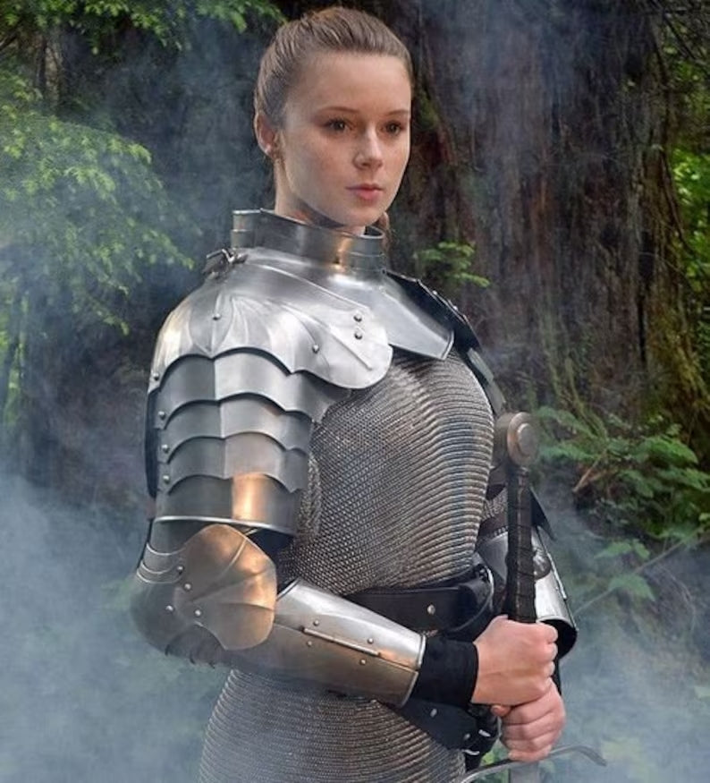 Medieval Women Body Armor / Female Knight Suit / Queen Armor Suit
