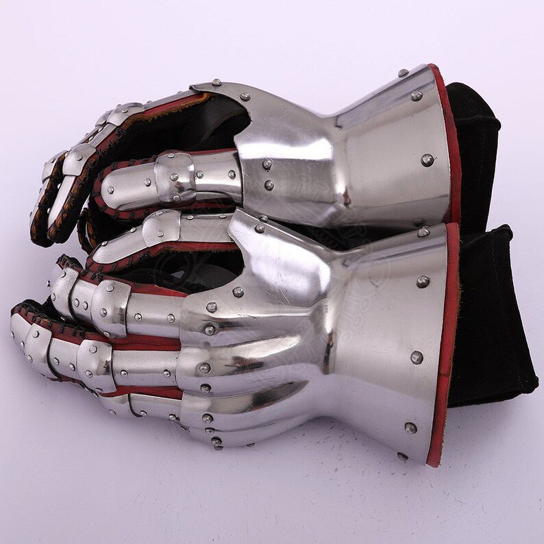 Medieval Knight Armor Gloves Warrior Gauntlets Combat Gauntlet Metal Hourglass Gauntlets with leather gloves, 14th century - Retro Handicrafts