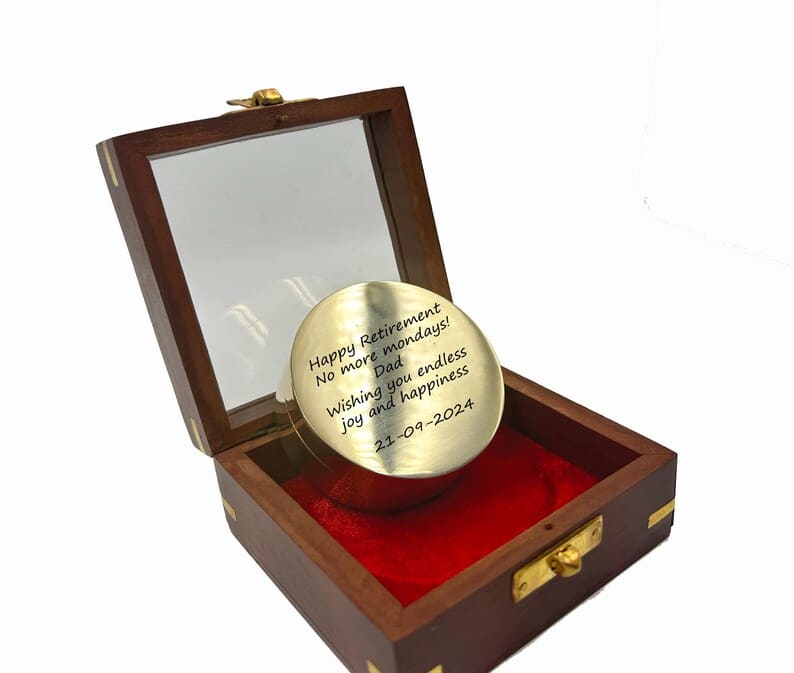 Personalized Brass Compass with Wooden Box | Engraved Compass for Dad | Anniversary & Christmas Gift - Retro Handicrafts