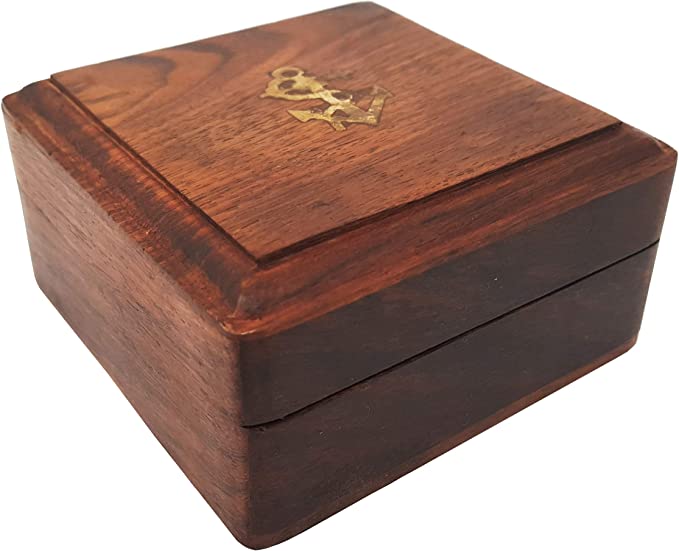 Sundial compass gift set, a perfect birthday or anniversary gift for nautical lovers.
