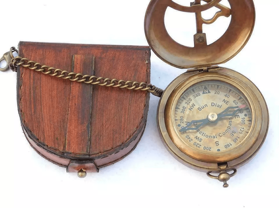 Vintage Maritime Pocket Sundial Brass Compass with Leather Case - Retro Handicrafts