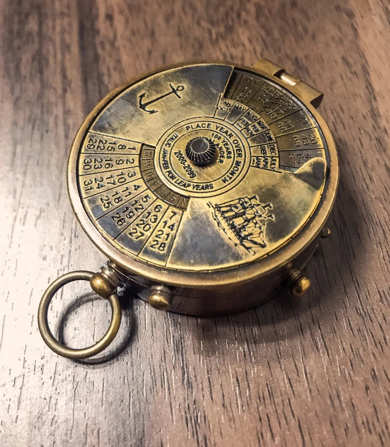 Personalized Antique Vintage Nautical Compass / 100 Years Calendar / Custom Engraving / With Leather Case Gift