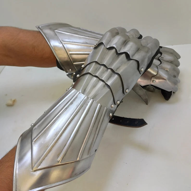 Medieval Warrior Steel Gothic Knight Style Warrior Functional Gloves & Gauntlets